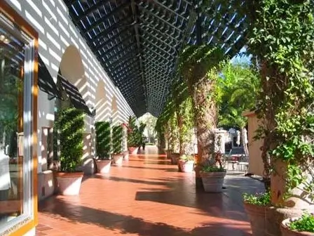 Commercial tenant improvement painting and commercial walkway pressure washing at a Fashion Island in Newport Beach, CA.